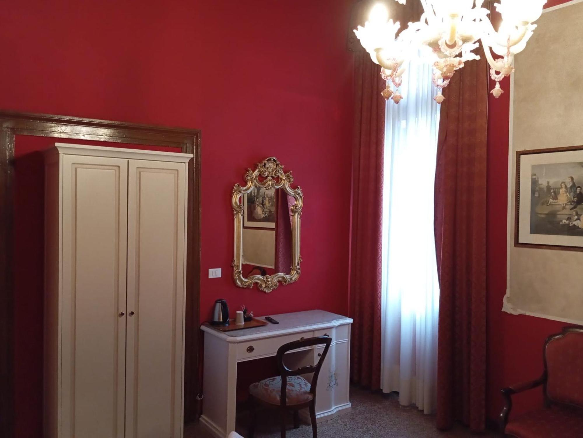 Palazzo Lion Morosini - Check In Presso Locanda Ai Santi Apostoli Venezia Eksteriør bilde
