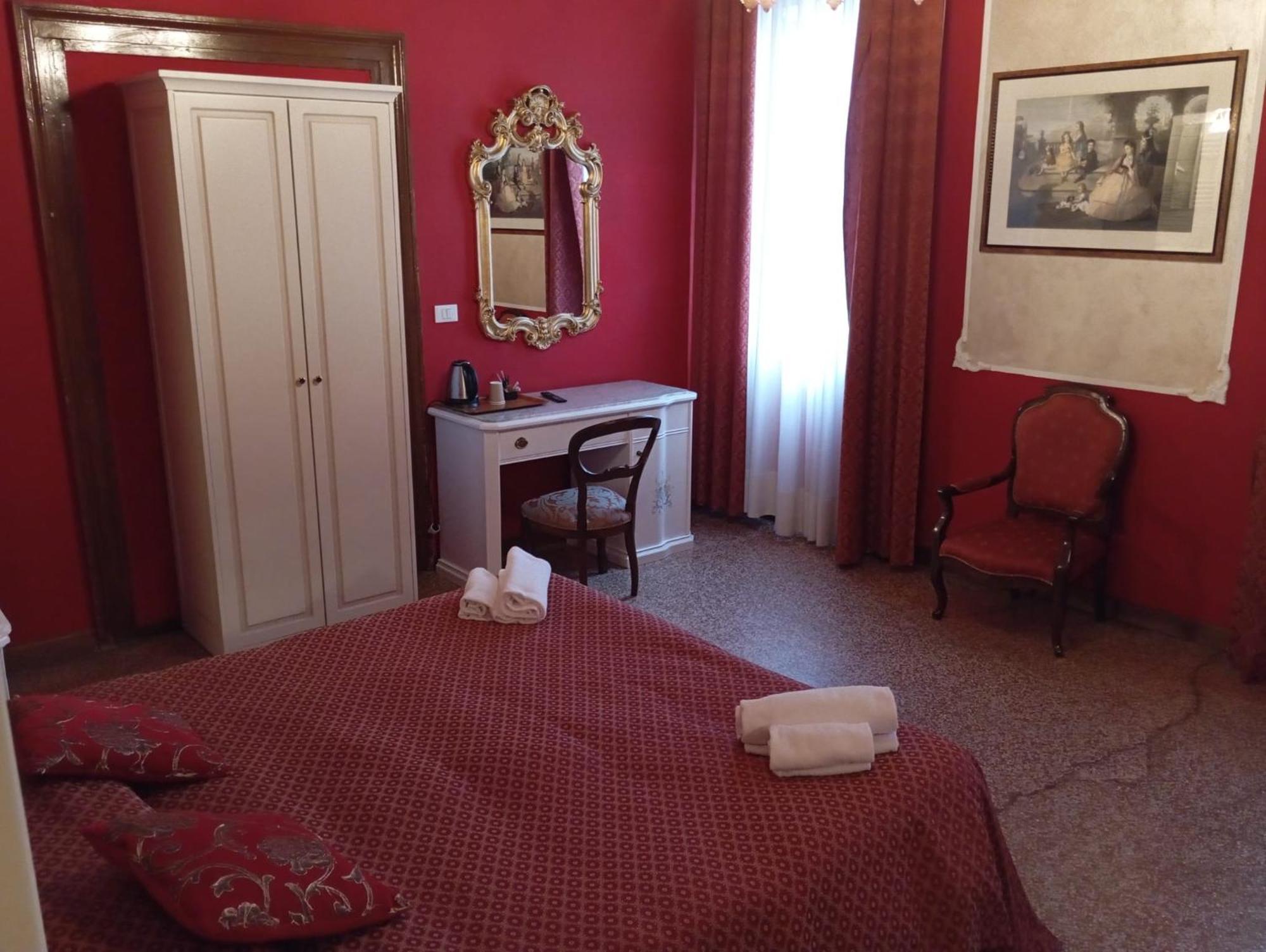 Palazzo Lion Morosini - Check In Presso Locanda Ai Santi Apostoli Venezia Eksteriør bilde